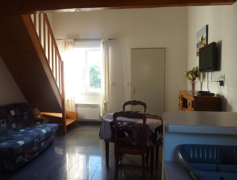 Appart'Hotel Les Rochers Auriol Room photo
