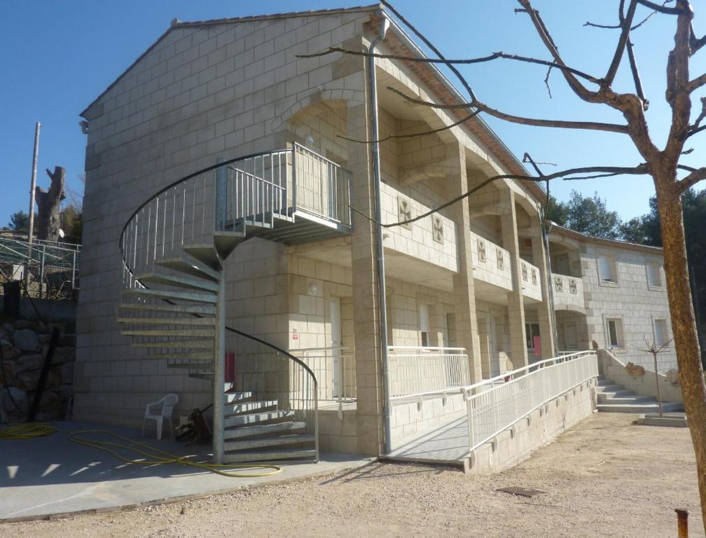 Appart'Hotel Les Rochers Auriol Exterior photo